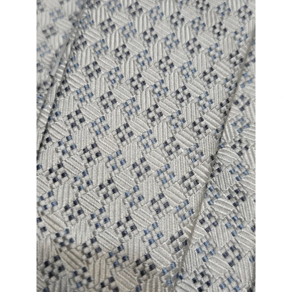 Giorgio Armani 100% Silk Luxury Italian Necktie White/Blue/Charcoal Basketwrave